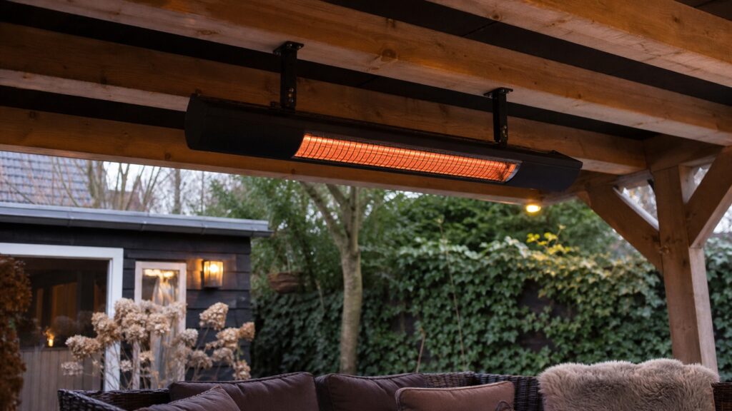 Terrasverwarmer onder overkapping: waar let je op