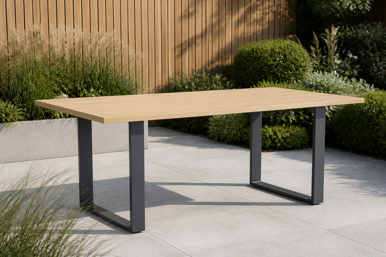 Sfeerfoto van Apple Bee Condor dining tuintafel 190 x 95 cm – Grijs-antraciet