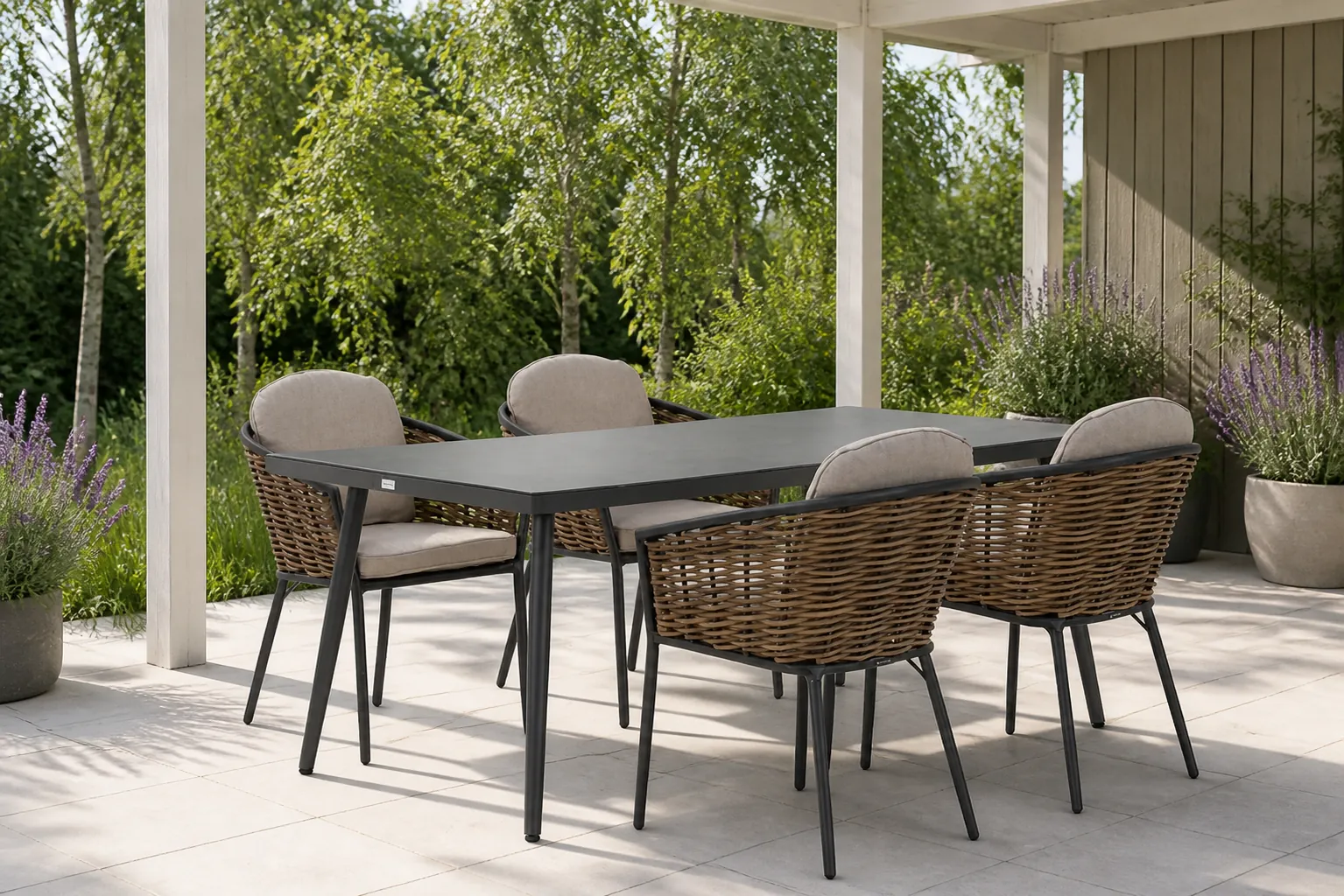 Sfeerfoto van Lifestyle Garden Furniture Nice/Sophia 180 cm dining tuinset 5-delig – Grijs-antraciet
