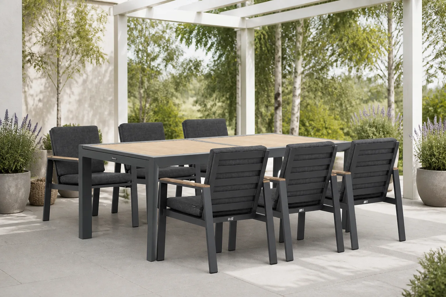 Sfeerfoto van Lifestyle Garden Furniture Marietta/Rosarno 214/273 cm dining tuinset 7-delig – Grijs-antraciet