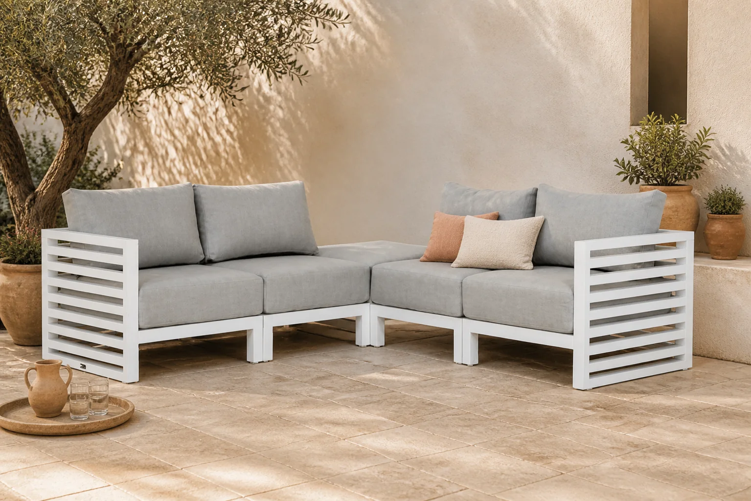 Sfeerfoto van Santika Furniture Jaya hoek loungeset 5-delig – Wit