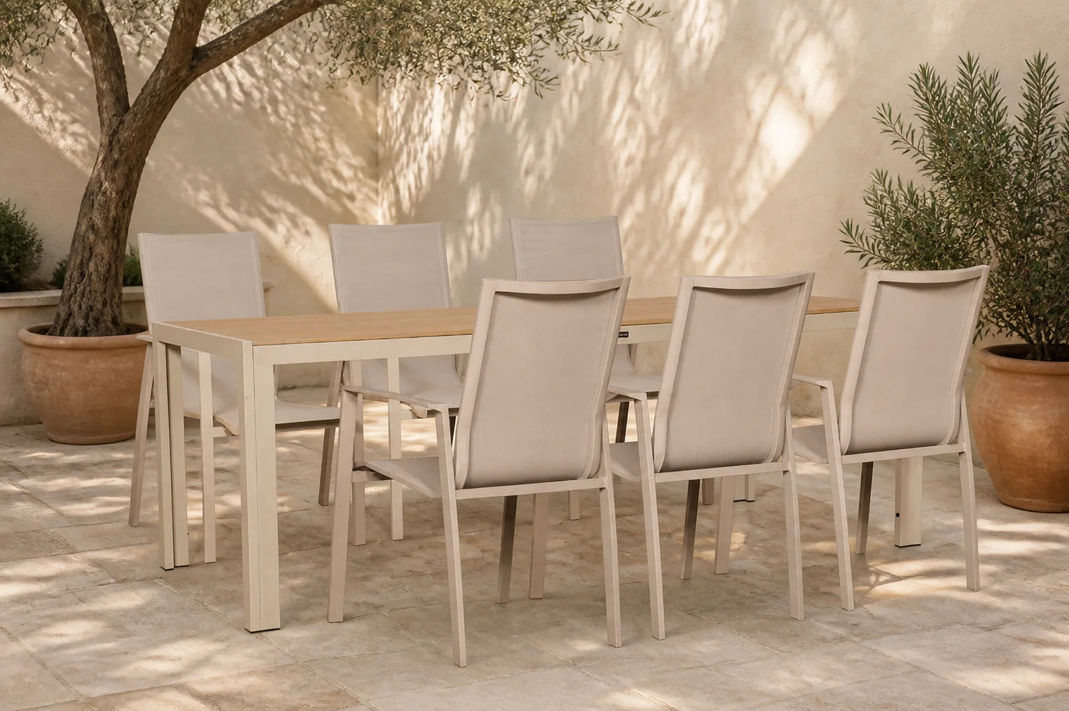 Sfeerfoto van Lifestyle Garden Furniture Ultimate/Creta 205×90 cm dining tuinset 7-delig – Zand/Beige