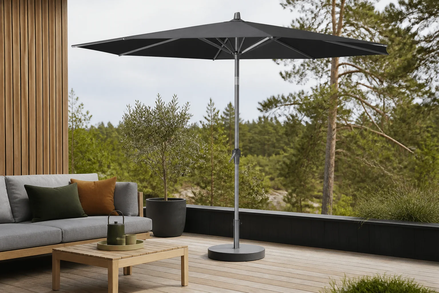 Sfeerfoto van Platinum Sun & Shade | Parasol Riva Ø270 cm | Black