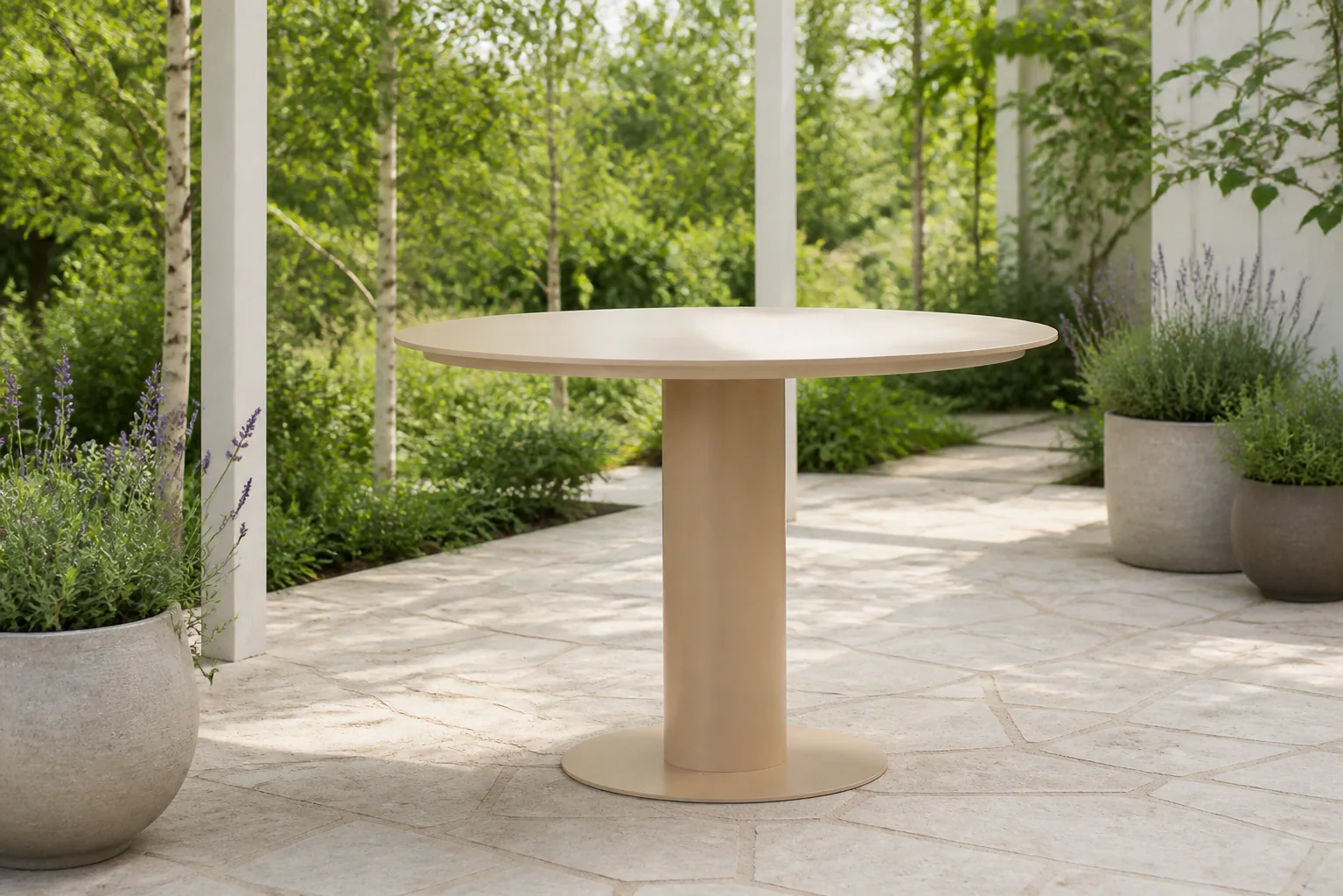 Sfeerfoto van Hartman Girona dining tuintafel 120 cm – Taupe-naturel-bruin