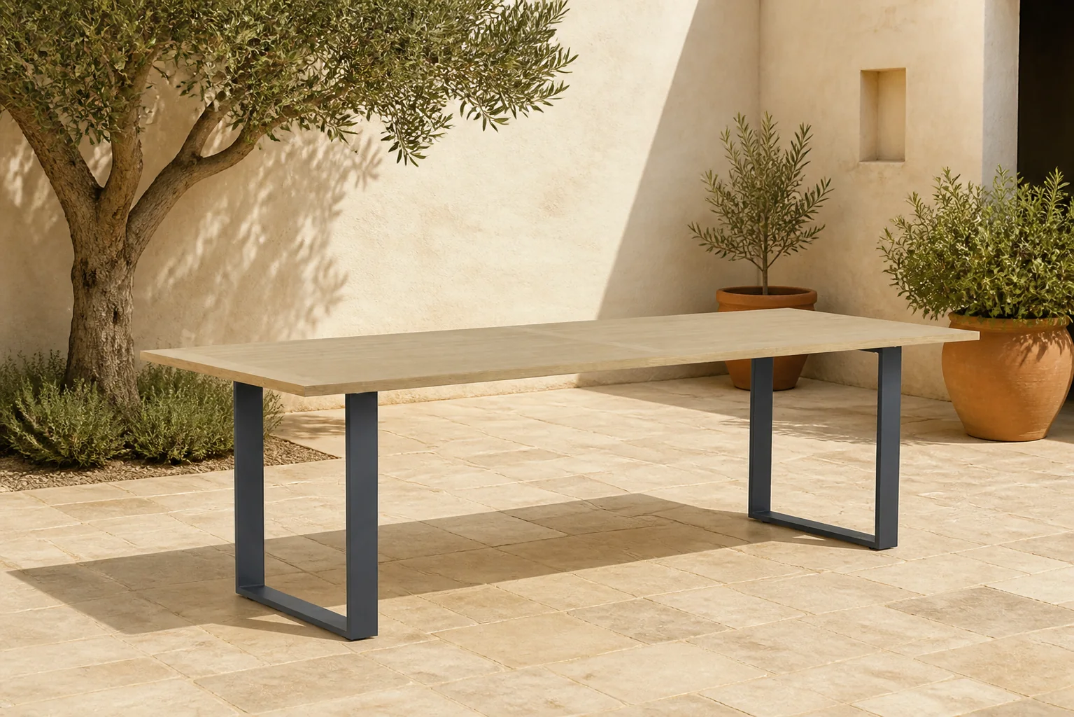 Sfeerfoto van Apple Bee Condor dining tuintafel 240 x 95 cm – Grijs-antraciet