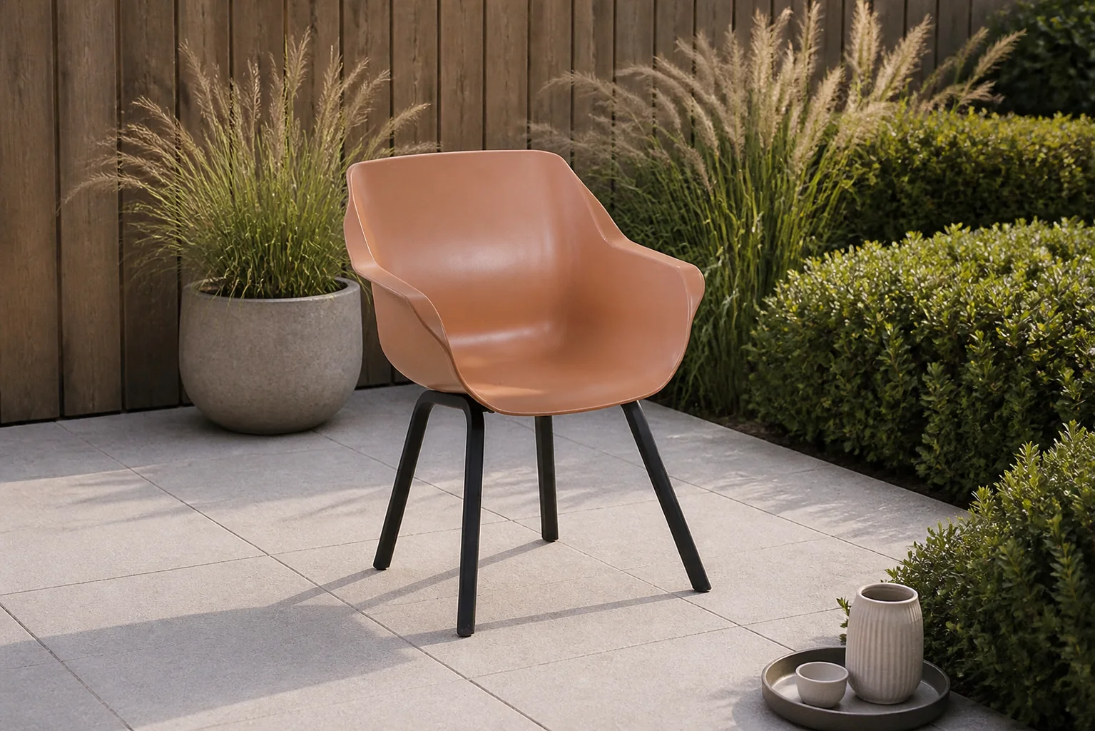 Sfeerfoto van Hartman Sophie Element dining tuinstoel italian terra met gratis kussen – Oranje