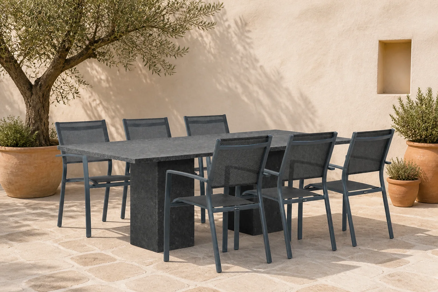 Sfeerfoto van Lifestyle Garden Furniture Sella/Graniet 220 cm dining tuinset 7-delig – Grijs-antraciet
