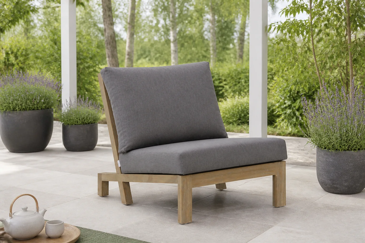 Sfeerfoto van Lifestyle Garden Furniture Pure Island midden module – Old teak greywash
