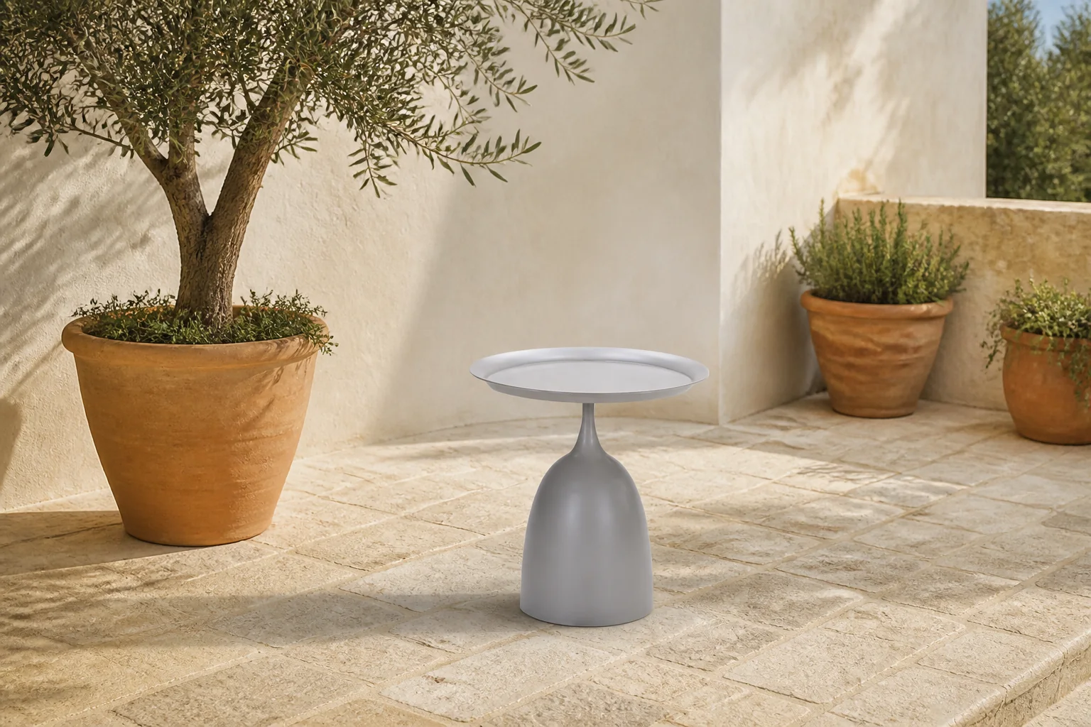 Sfeerfoto van Garden Impressions Mioala bijzettafel (50xH48 cm) Mioala bijzettafel diameter 50xH48 cm taupe Mioala bijzettafel diameter 50xH48 cm taupe
