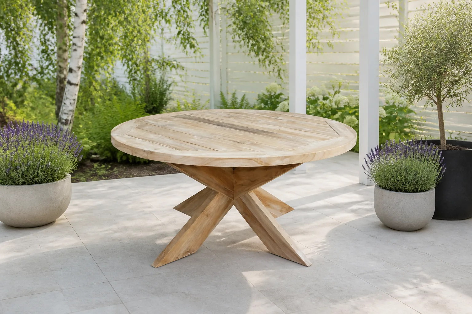 Sfeerfoto van Van der leeden Tuintafel Teak dia. 150 – hout