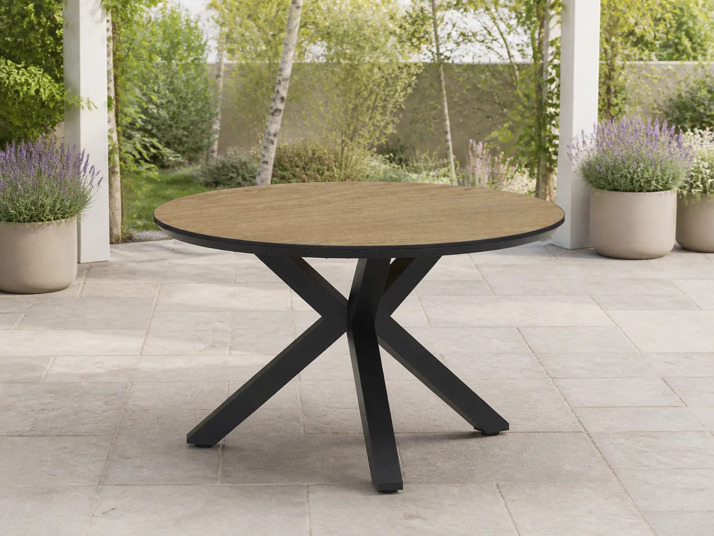 Sfeerfoto van Tierra outdoor Orbital dining tafel trespa bergamo charcoal dia 120 cm