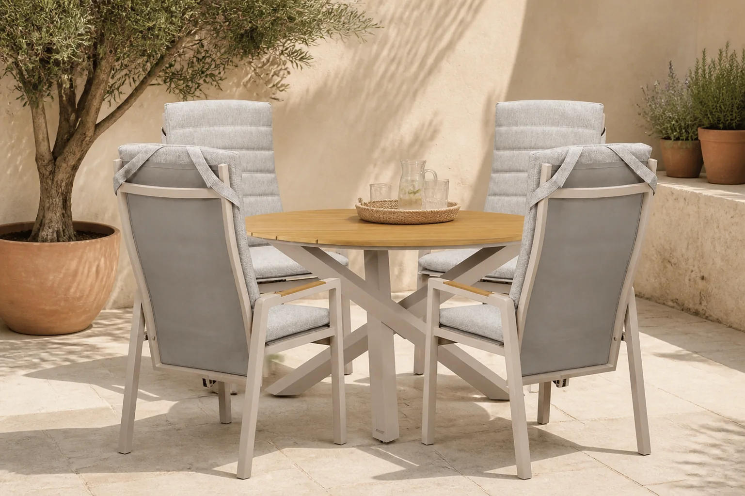 Sfeerfoto van Lifestyle Garden Furniture Vivaro/Ancona 125 cm dining tuinset 5-delig – Taupe-naturel-bruin