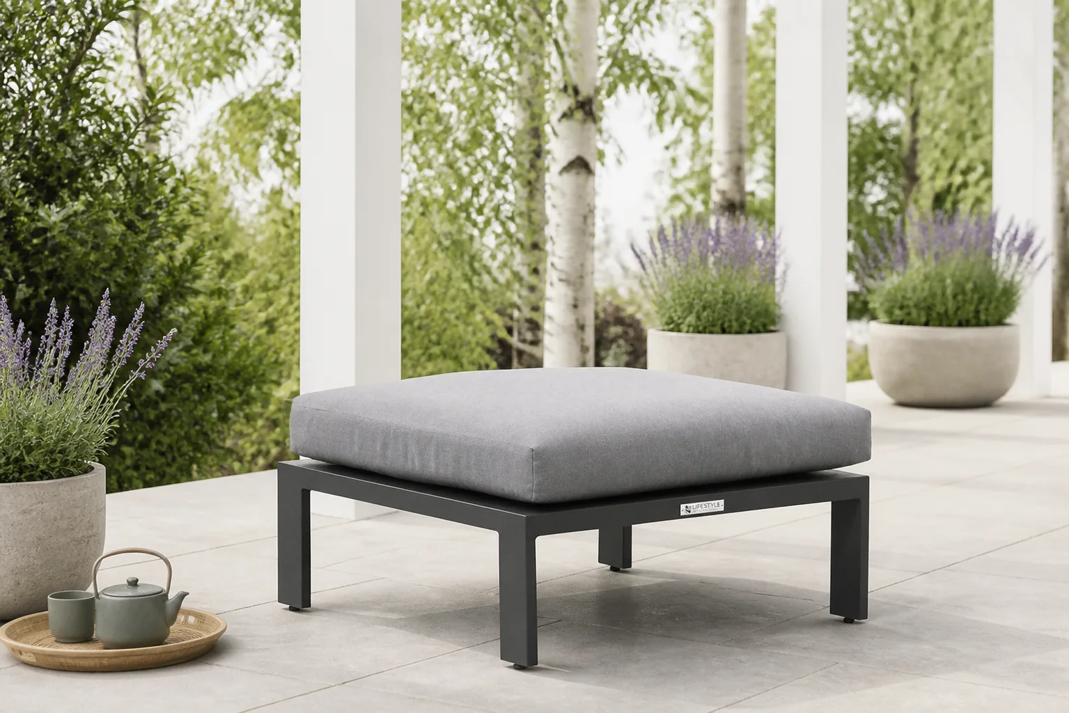 Sfeerfoto van Lifestyle Garden Furniture Manuta lounge voetenbank – Transparant