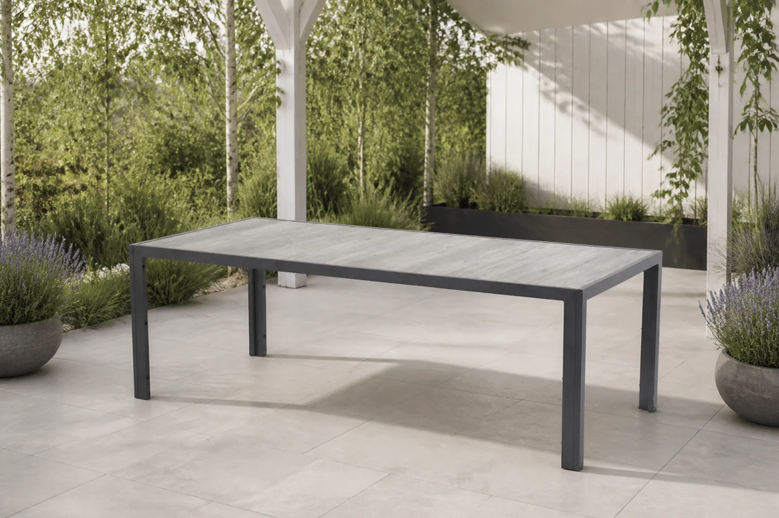 Sfeerfoto van Sophie Tanger tuintafel 228×105 cm grijs Hartman