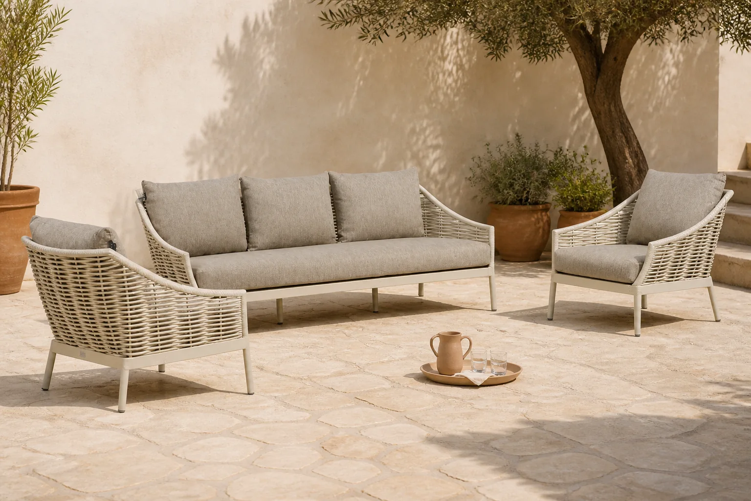 Sfeerfoto van Apple Bee Milou stoel-bank loungeset 3-delig – Taupe-naturel-bruin