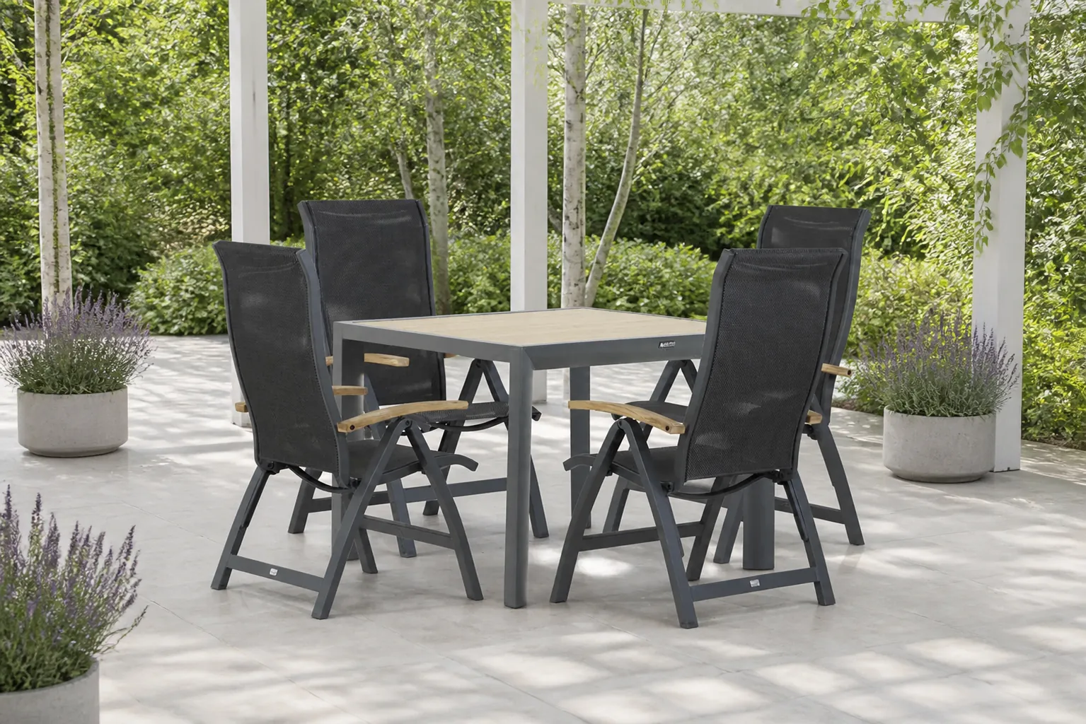 Sfeerfoto van Presto Tarenta/Borello 100 cm dining tuinset 5-delig – Grijs-antraciet
