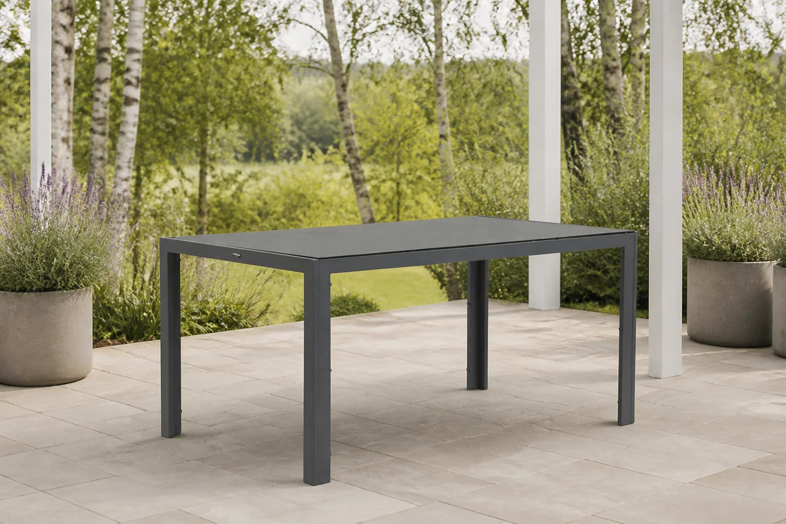 Sfeerfoto van Domani Furniture Venustas dining tuintafel 150 x 85 cm – Grijs-antraciet