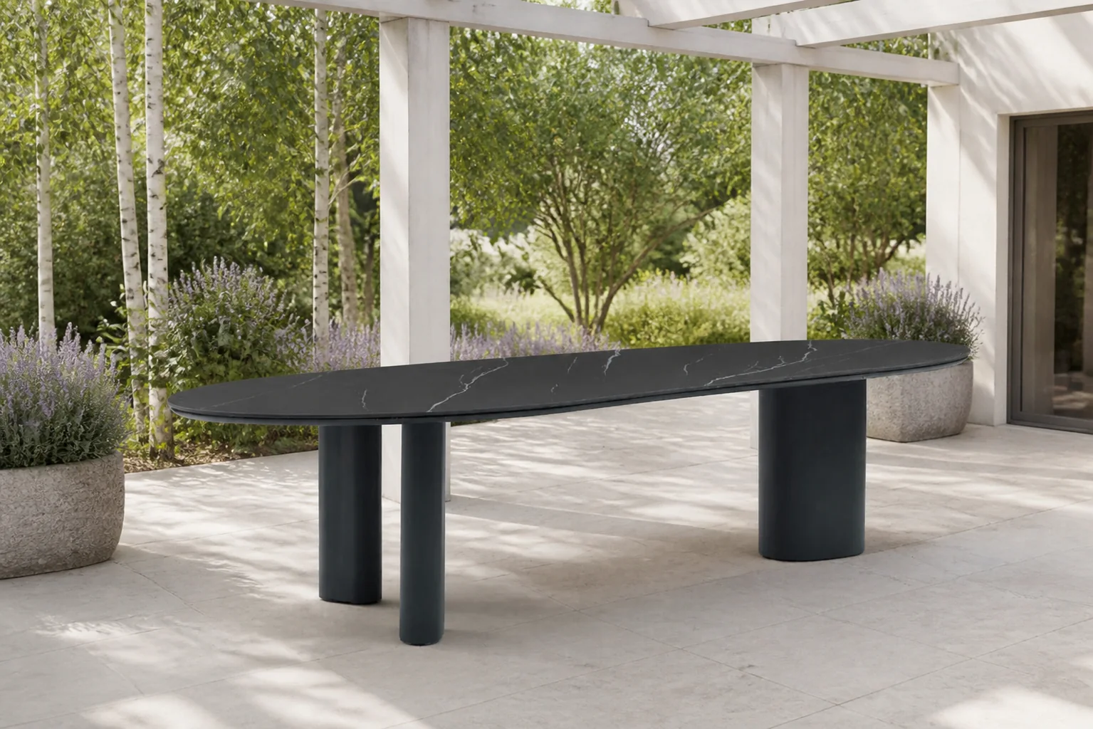 Sfeerfoto van Coco Weave dining tuintafel 300 x 120 cm – Grijs-antraciet
