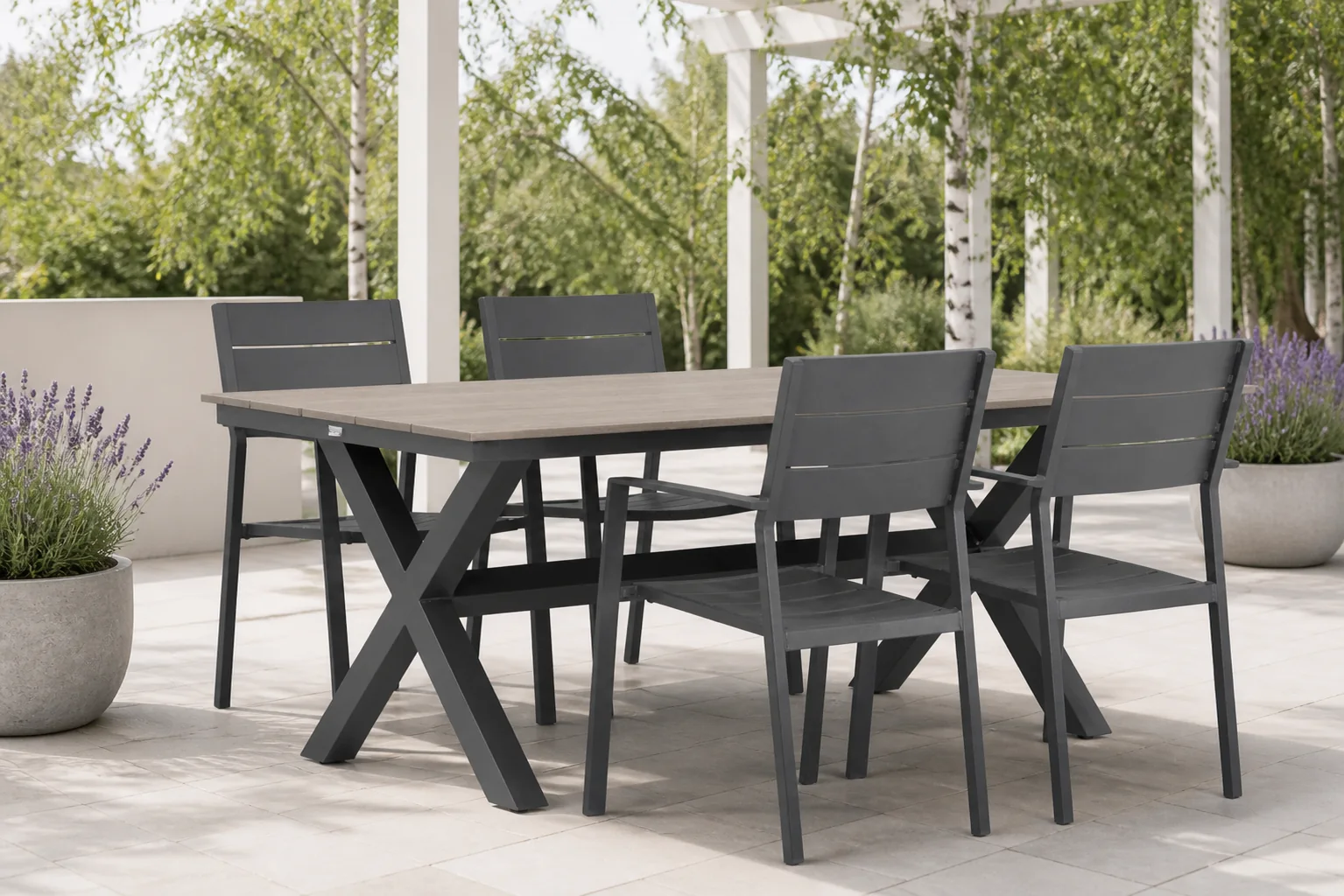 Sfeerfoto van Lifestyle Garden Furniture Stella/Forest 180 cm dining tuinset 5-delig – Grijs-antraciet