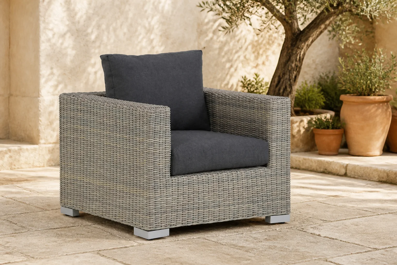Sfeerfoto van Garden Collections Toronto lounge tuinstoel – Taupe-naturel-bruin