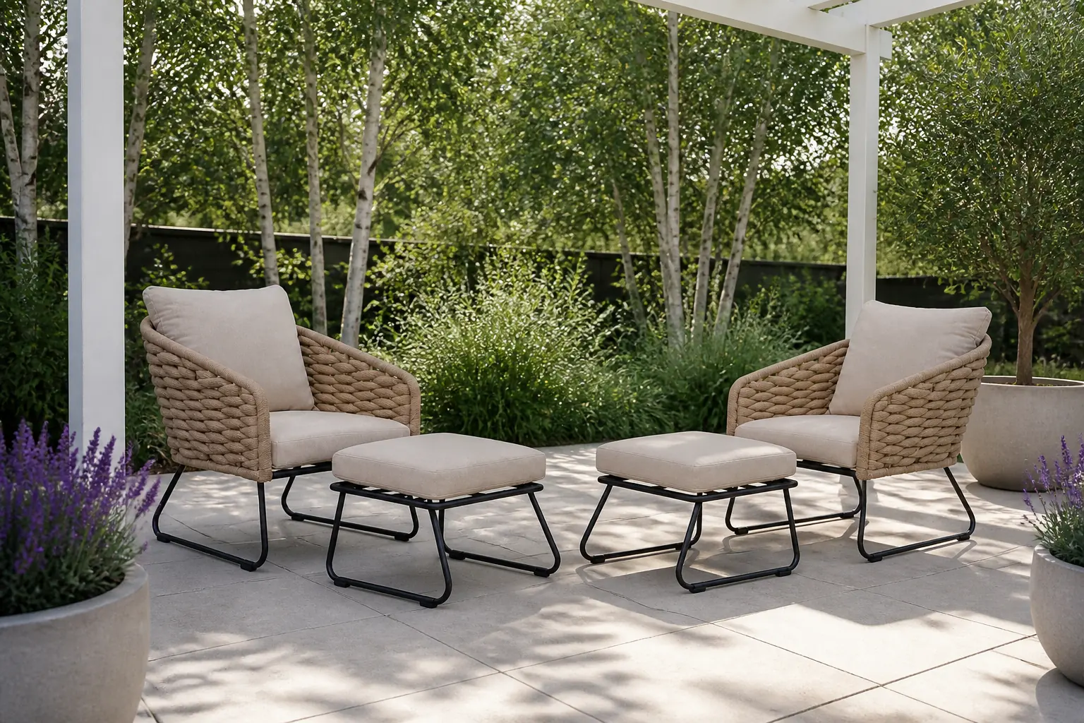 Sfeerfoto van BUITEN living Flora lounge balkonset 2 personen | touw + aluminium | Sahara Dust | 4-delig – Taupe – Naturel – Bruin, Beige