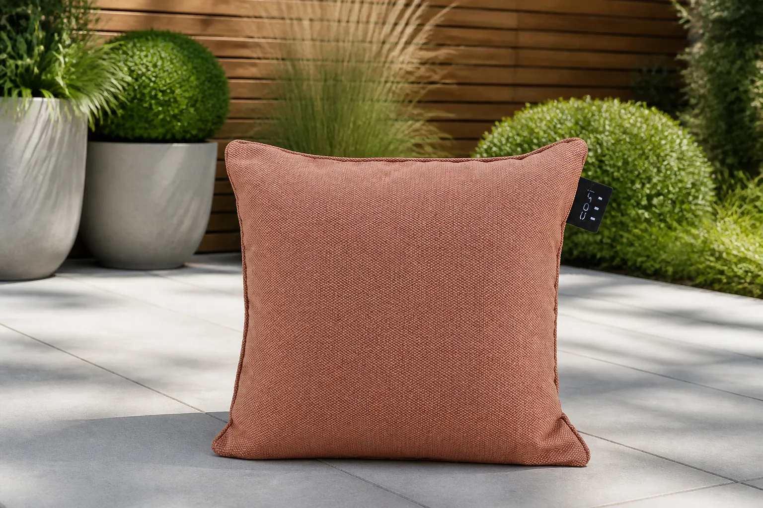 Sfeerfoto van Cosipillow soft terra 50x50cm