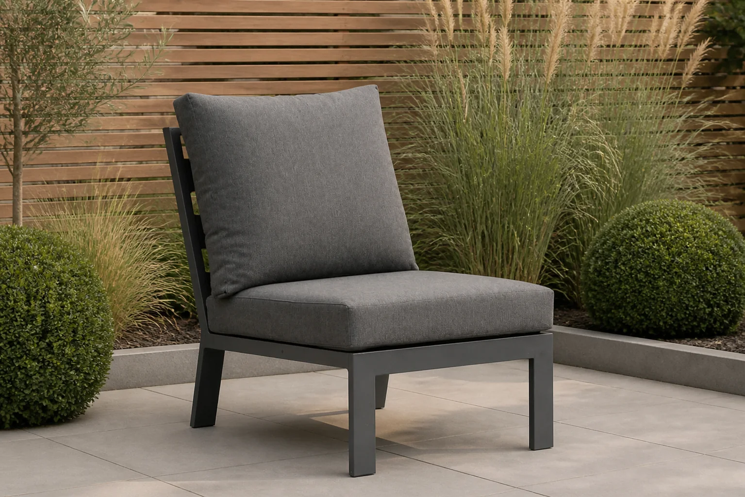 Sfeerfoto van Lifestyle Garden Furniture Marietta midden module – Grijs-antraciet