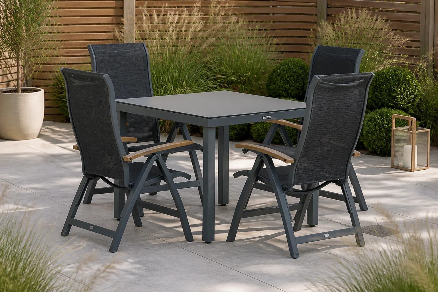 Sfeerfoto van Presto Tarenta/Porto 90 cm dining tuinset 5-delig – Grijs-antraciet