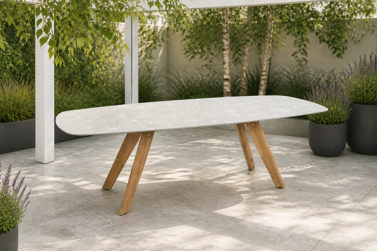 Sfeerfoto van 4 Seasons Outdoor Montana dining tuintafel 240 x 103 cm teak – Naturel teak