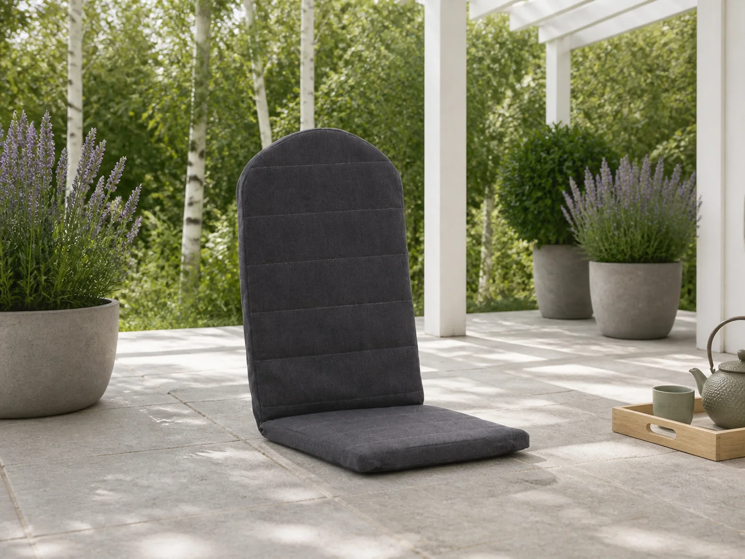 Sfeerfoto van Madison Adirondack kussen t.b.v. bearchair 128x48cm – Grijs