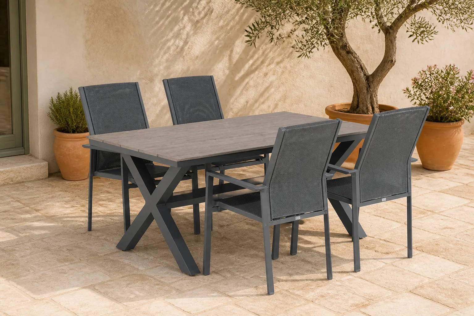 Sfeerfoto van Presto Ricadi/Forest 180 cm dining tuinset 5-delig – Grijs-antraciet