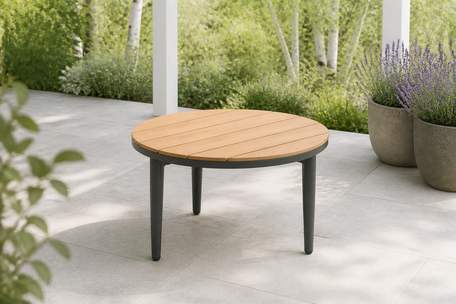 Sfeerfoto van Coco Toscane loungetafel ø 70 cm – Grijs-antraciet
