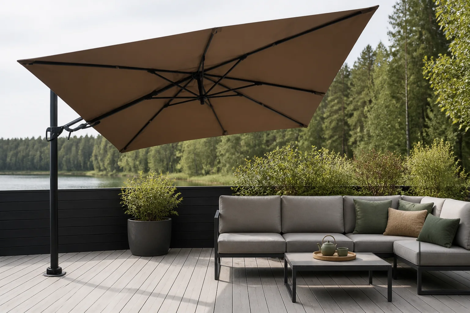Sfeerfoto van Borek Barletta vrijhangende zweefparasol 3×3 m. taupe – bruin