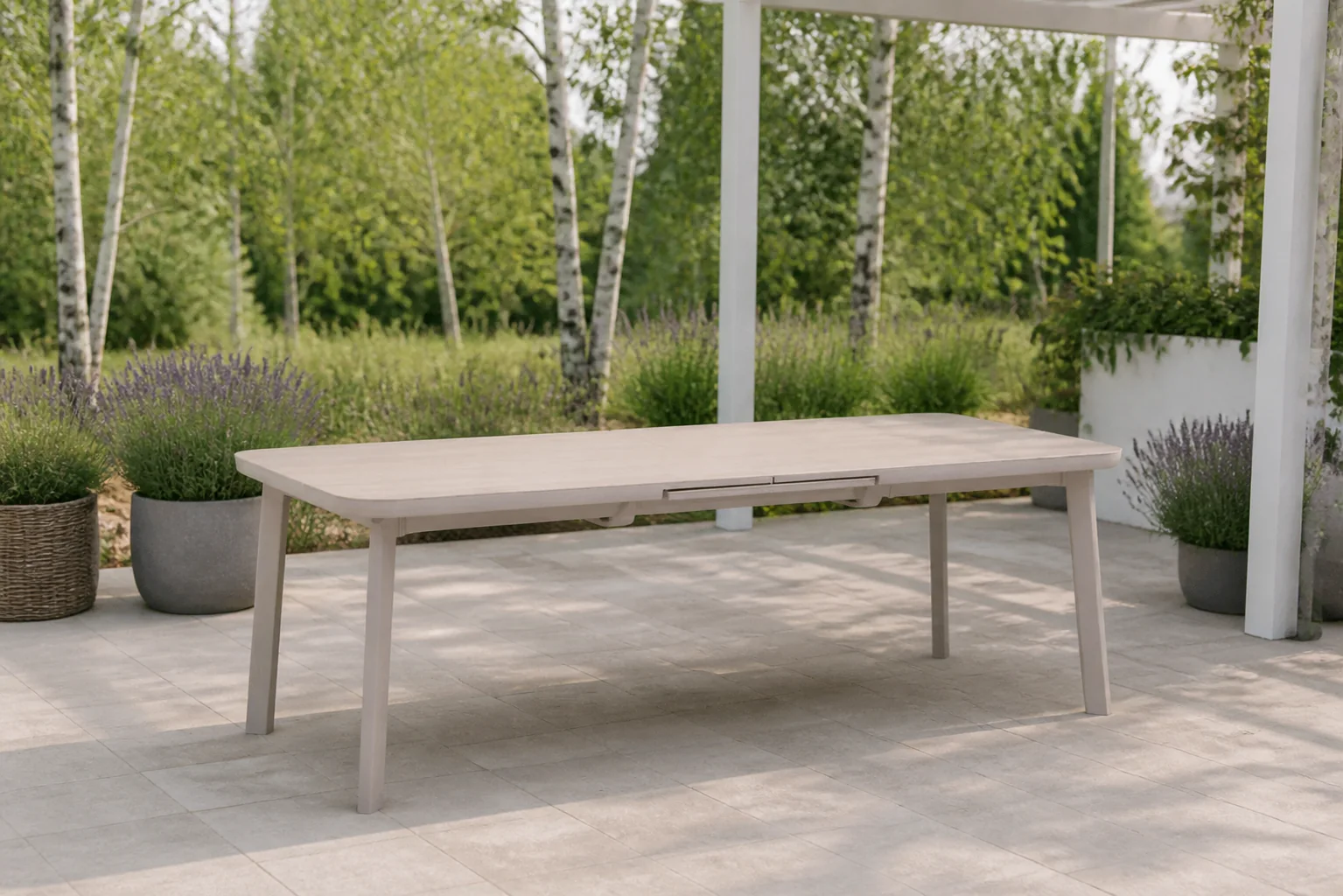 Sfeerfoto van Coco Primo dining uitschuifbare tuintafel 220/280×100 cm – Zand/Beige
