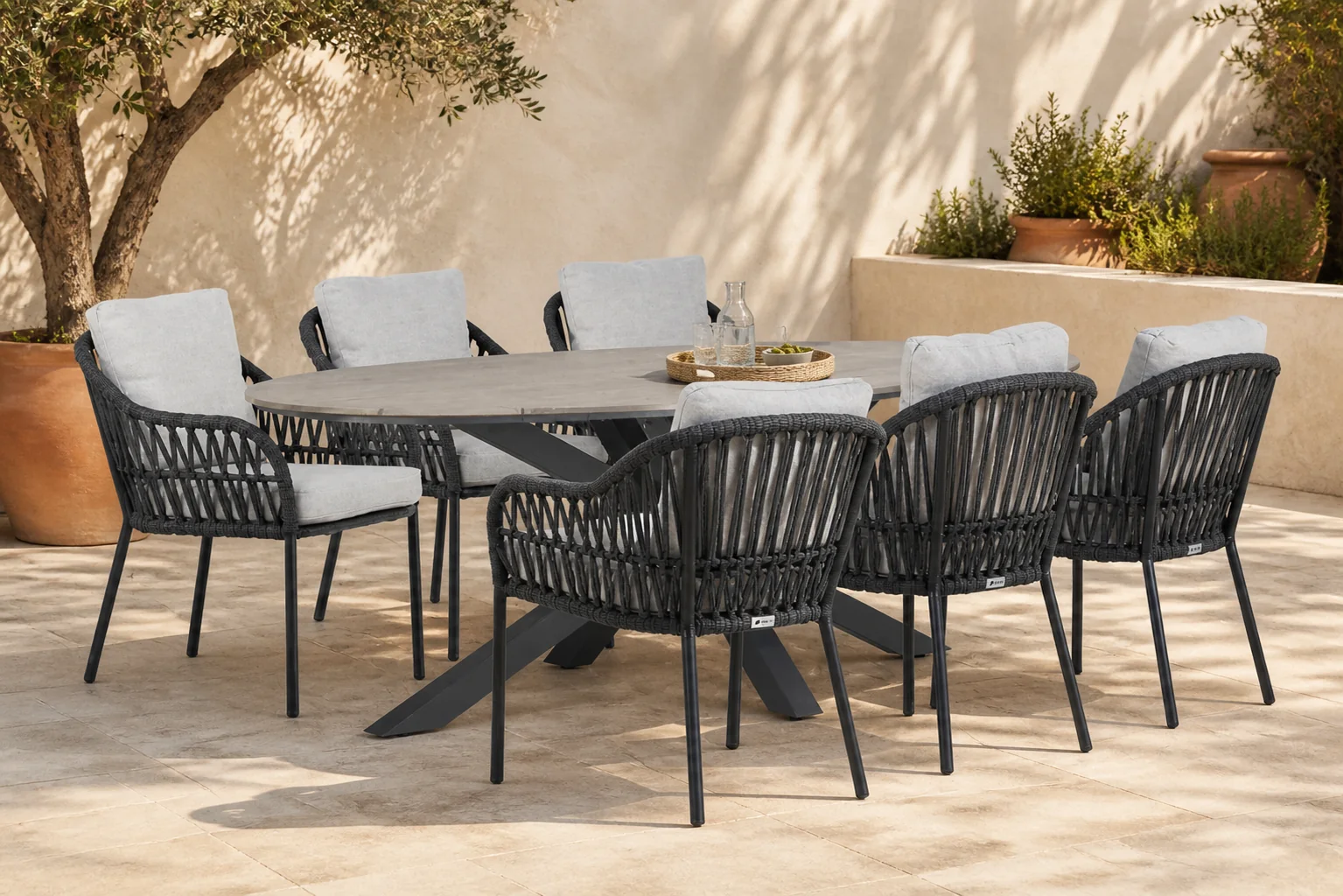Sfeerfoto van Coco Puerto/Matara 220 cm dining tuinset 7-delig – Grijs-antraciet