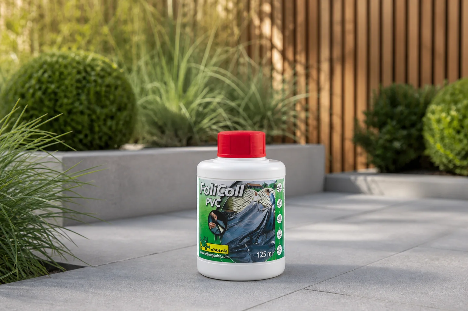 Sfeerfoto van Ubbink Lijm Vijverfolielijm 125 ml – Zie Foto