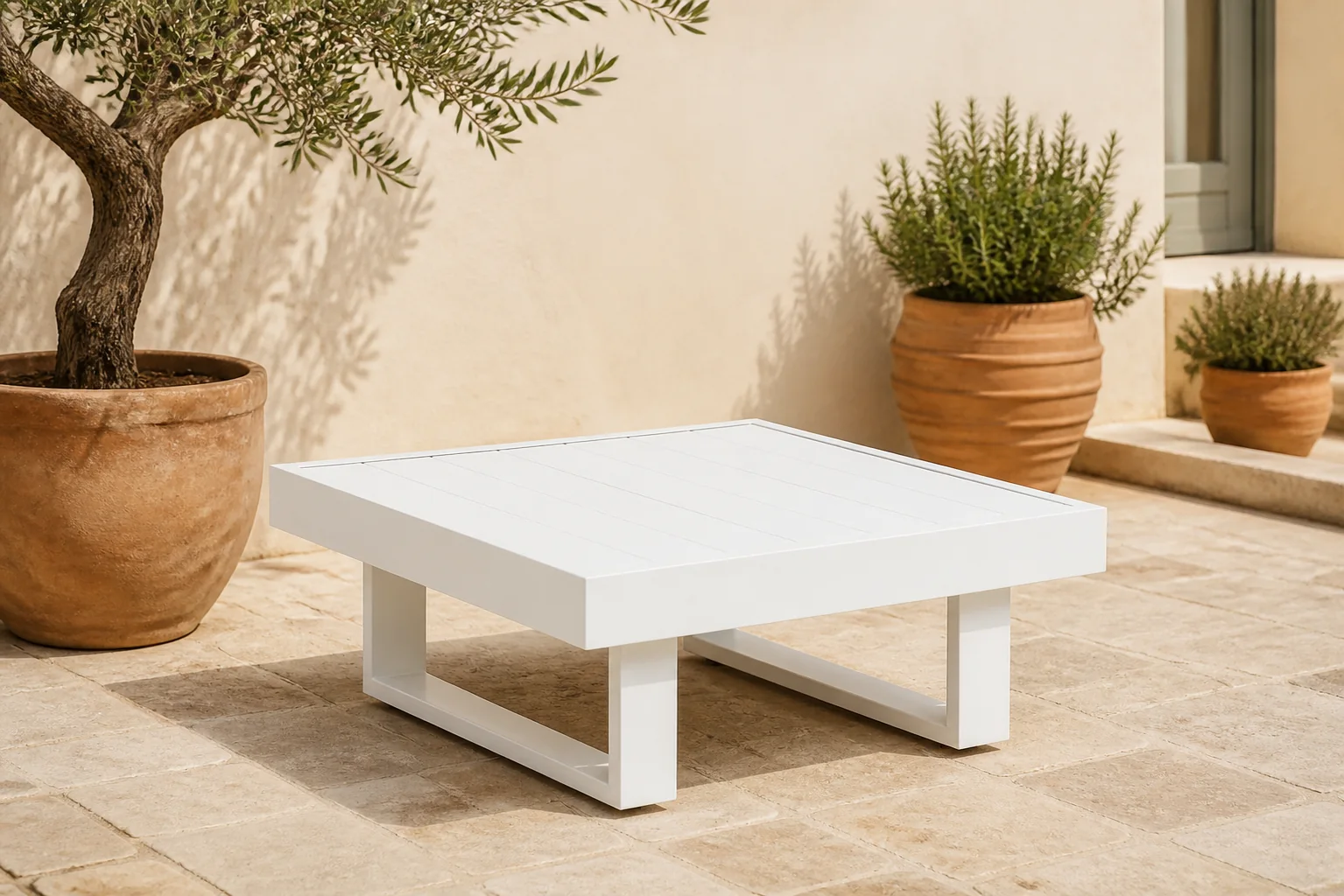 Sfeerfoto van Lifestyle Garden Furniture Lorenzo loungetafel 73,5 x 73,5 cm – Wit