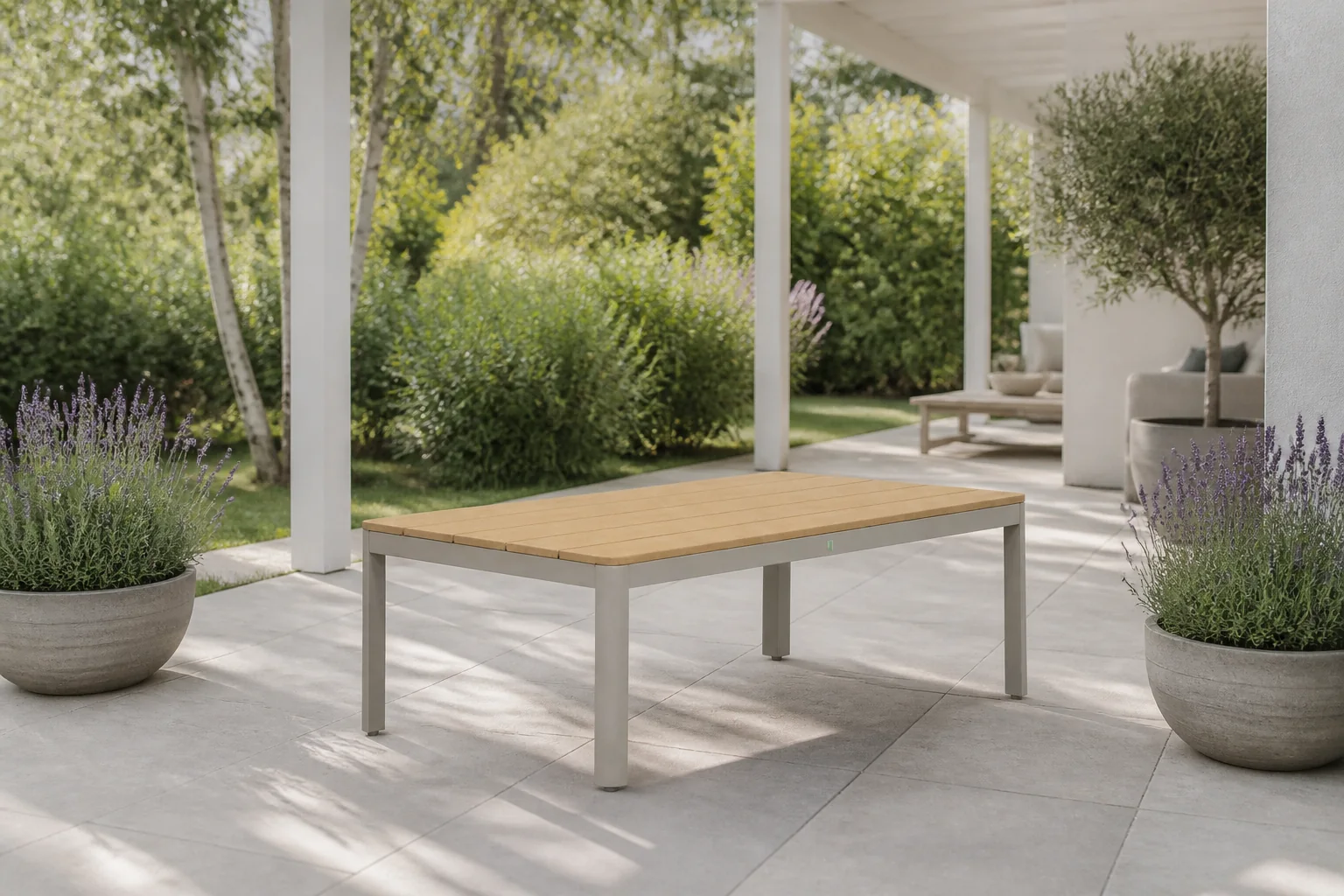 Sfeerfoto van LUX outdoor living Tokyo loungetafel | aluminium + polywood | beige | 120x65cm