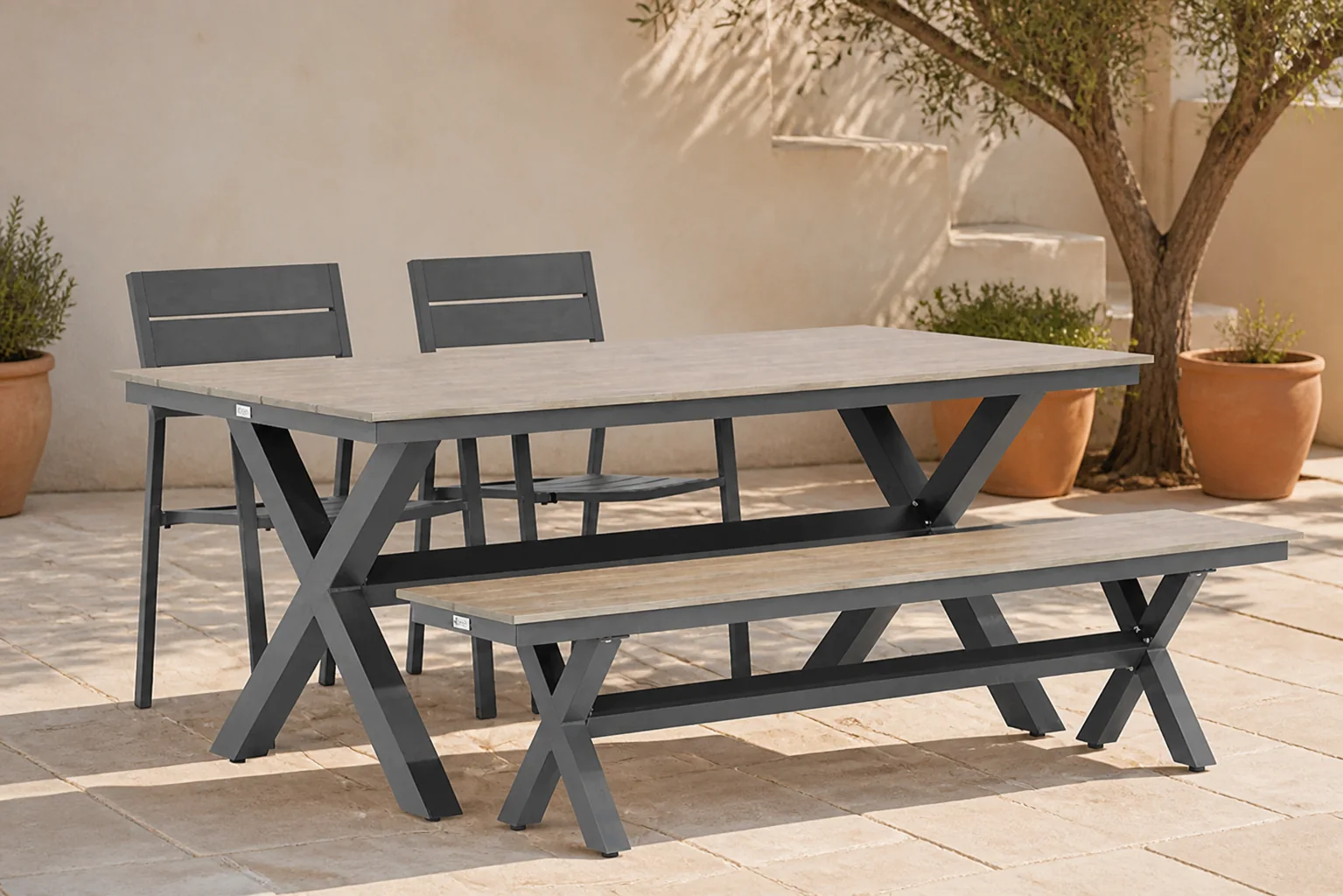 Sfeerfoto van Lifestyle Garden Furniture Stella/Forest 180 cm dining tuinset 4-delig – Grijs-antraciet