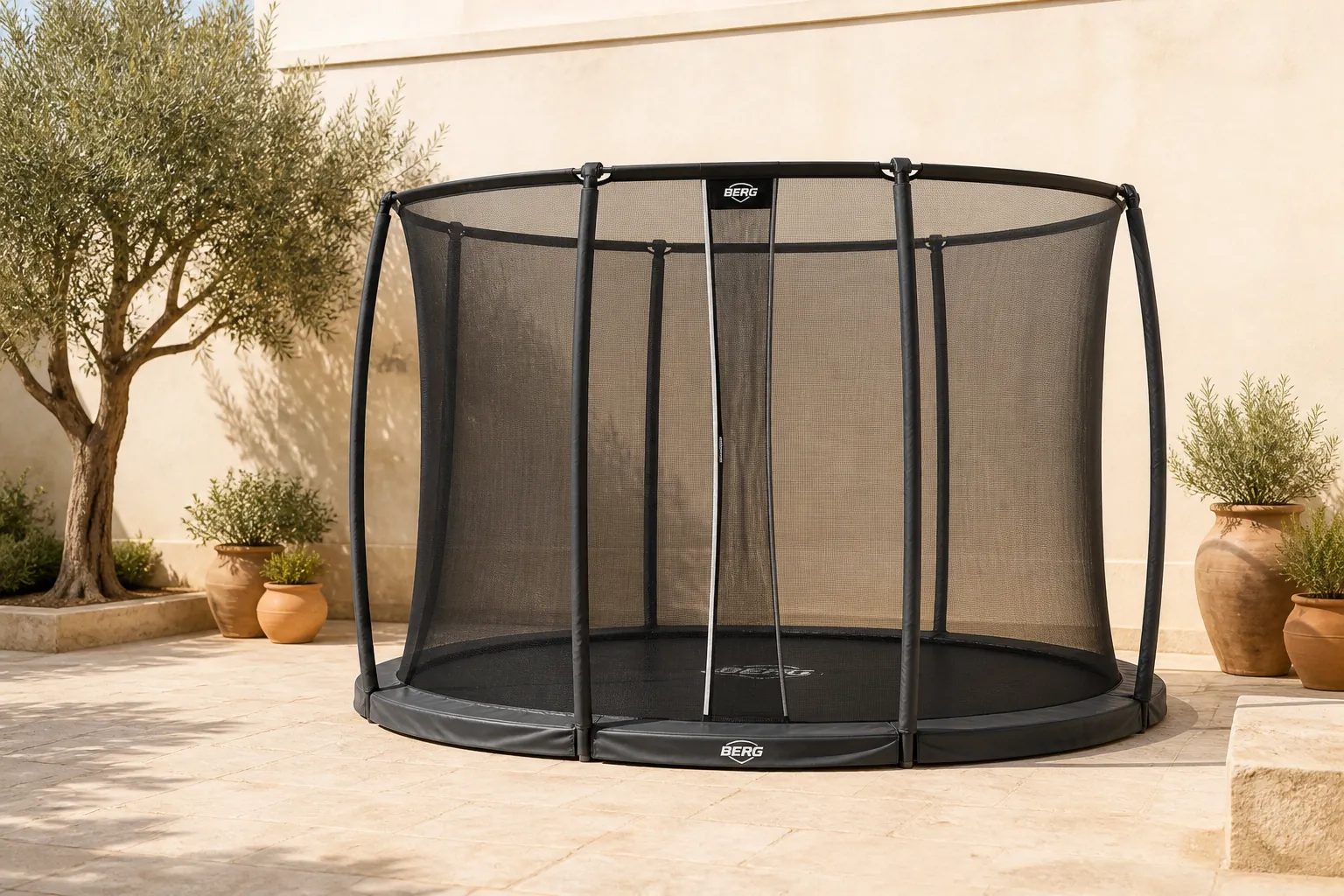 Sfeerfoto van BERG Champion InGround 380 Grey + Safety Net Deluxe 380.00 cm – Anthracite Grey