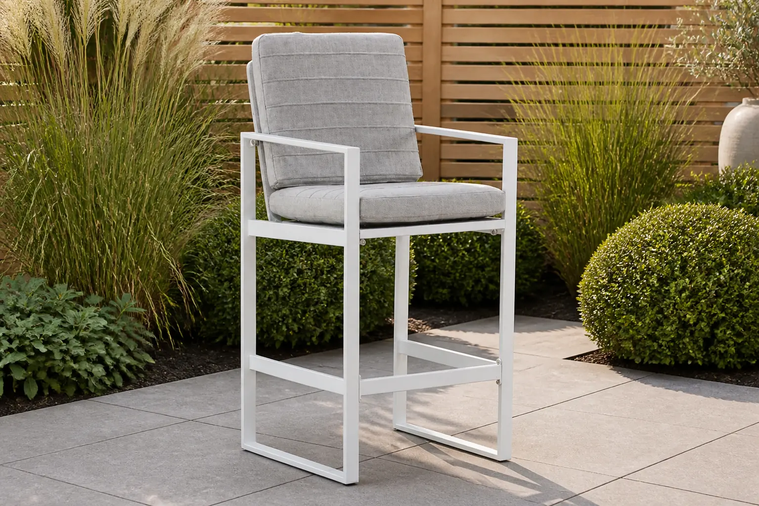 Sfeerfoto van Santika Furniture Zaga barstoel wit