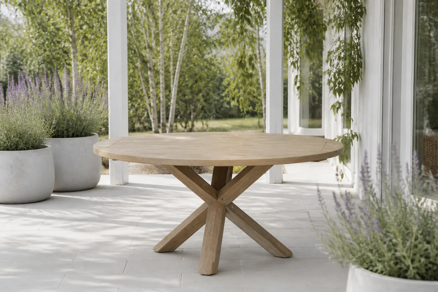 Sfeerfoto van Garden Collections Sand City rond dining tuintafel 160 cm – Old teak greywash