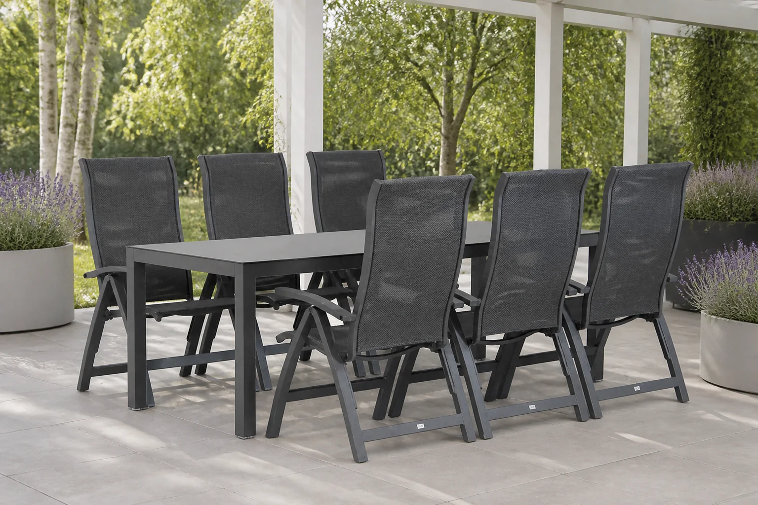 Sfeerfoto van Presto Tarenta/Madras 220 cm dining tuinset 7-delig – Grijs-antraciet