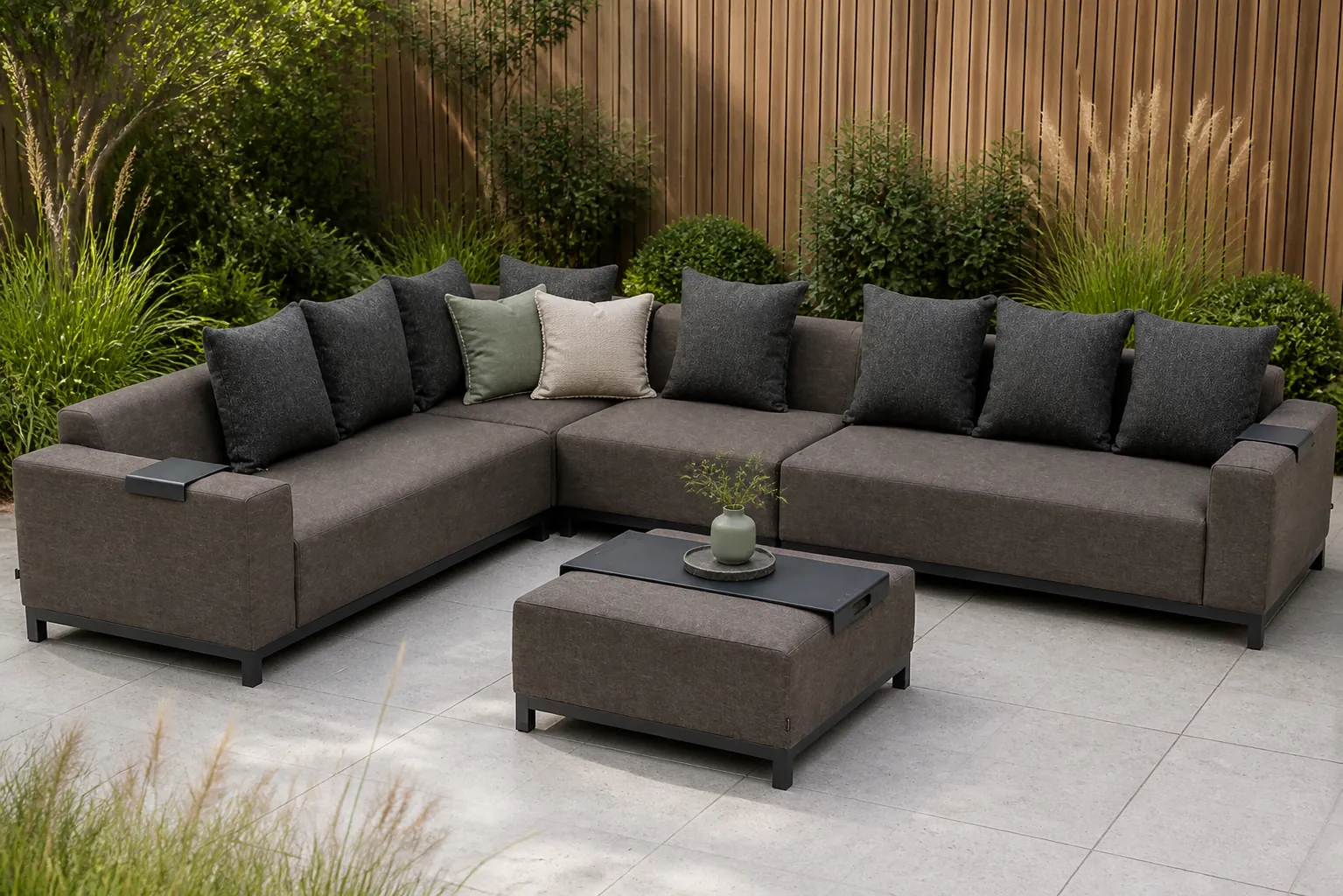 Sfeerfoto van De Laan Projects Laan Soleil hoek loungeset 5-delig – Grijs-antraciet