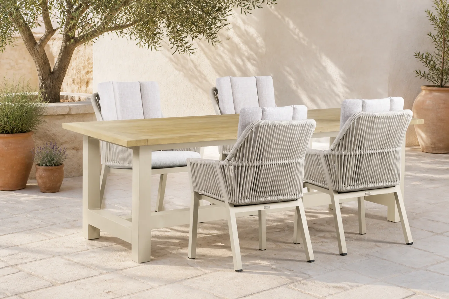 Sfeerfoto van Lifestyle Garden Furniture Verona/San Francisco 200 cm dining tuinset 5-delig – Taupe-naturel-bruin