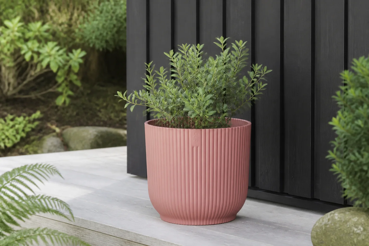 Sfeerfoto van Elho Vibes Fold Rond 22 bloempot roze