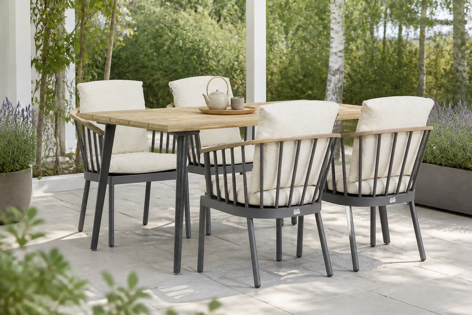 Sfeerfoto van Apple Bee Condor/Montana 180 cm dining tuinset 5-delig – Grijs-antraciet