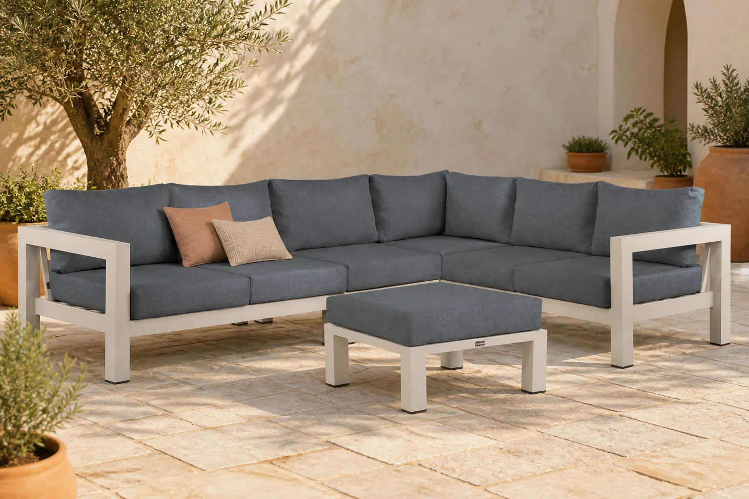 Sfeerfoto van Lifestyle Garden Furniture Luca hoek loungeset 5-delig – Taupe-naturel-bruin