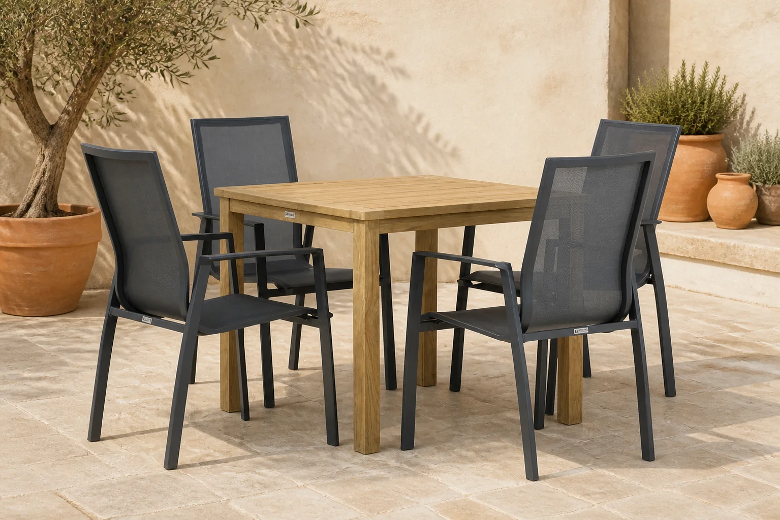 Sfeerfoto van Garden Collections Lifestyle Ultimate/Weston 90 cm dining tuinset 5-delig – Grijs-antraciet