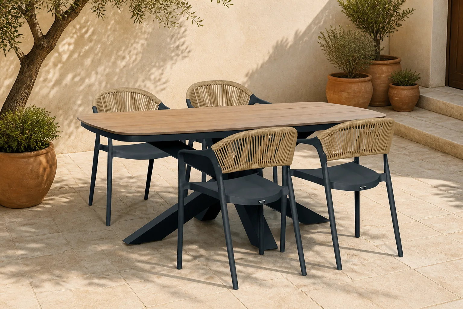 Sfeerfoto van Domani Furniture Toscano/Camila 180×100 cm dining tuinset 5-delig – Grijs-antraciet